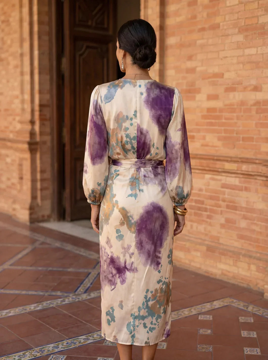 Vera  - Vestido elegante con escote en V